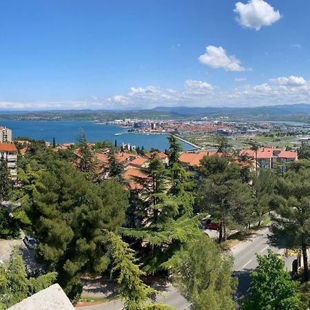 Lovely Apartment With Fabulous View Koper Exterior foto